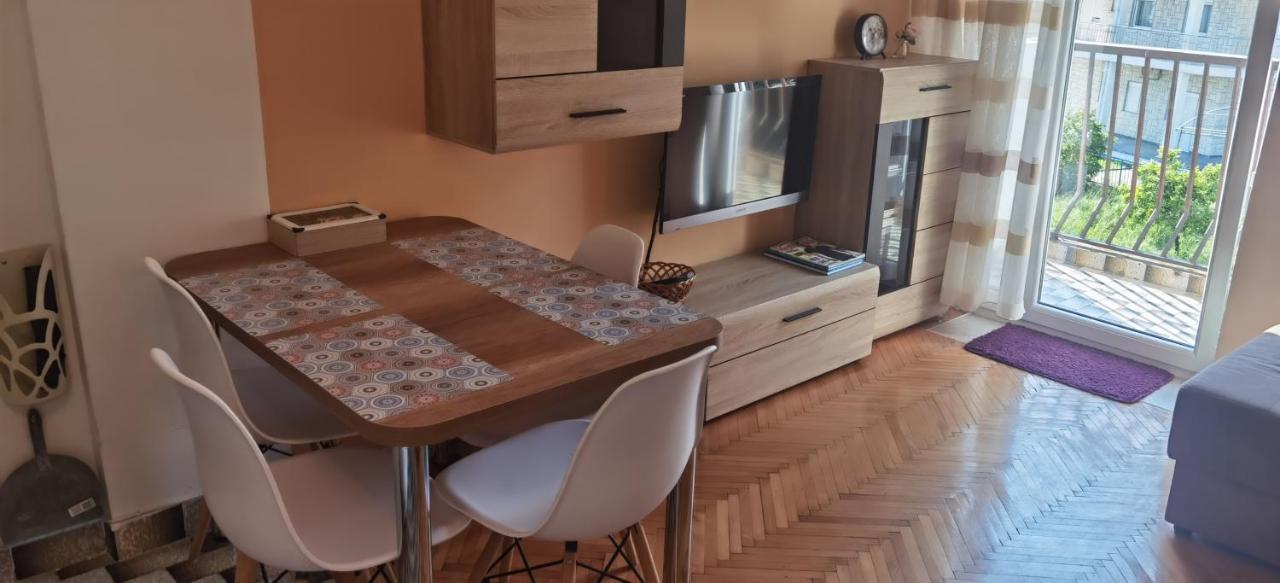 Dlx Apartman Adriatics Херцег-Нови Экстерьер фото