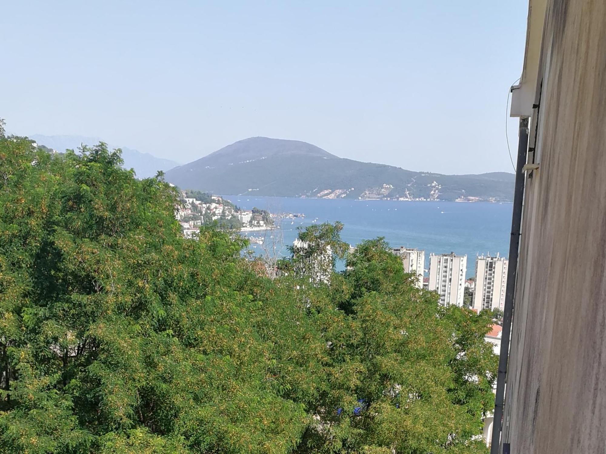 Dlx Apartman Adriatics Херцег-Нови Экстерьер фото